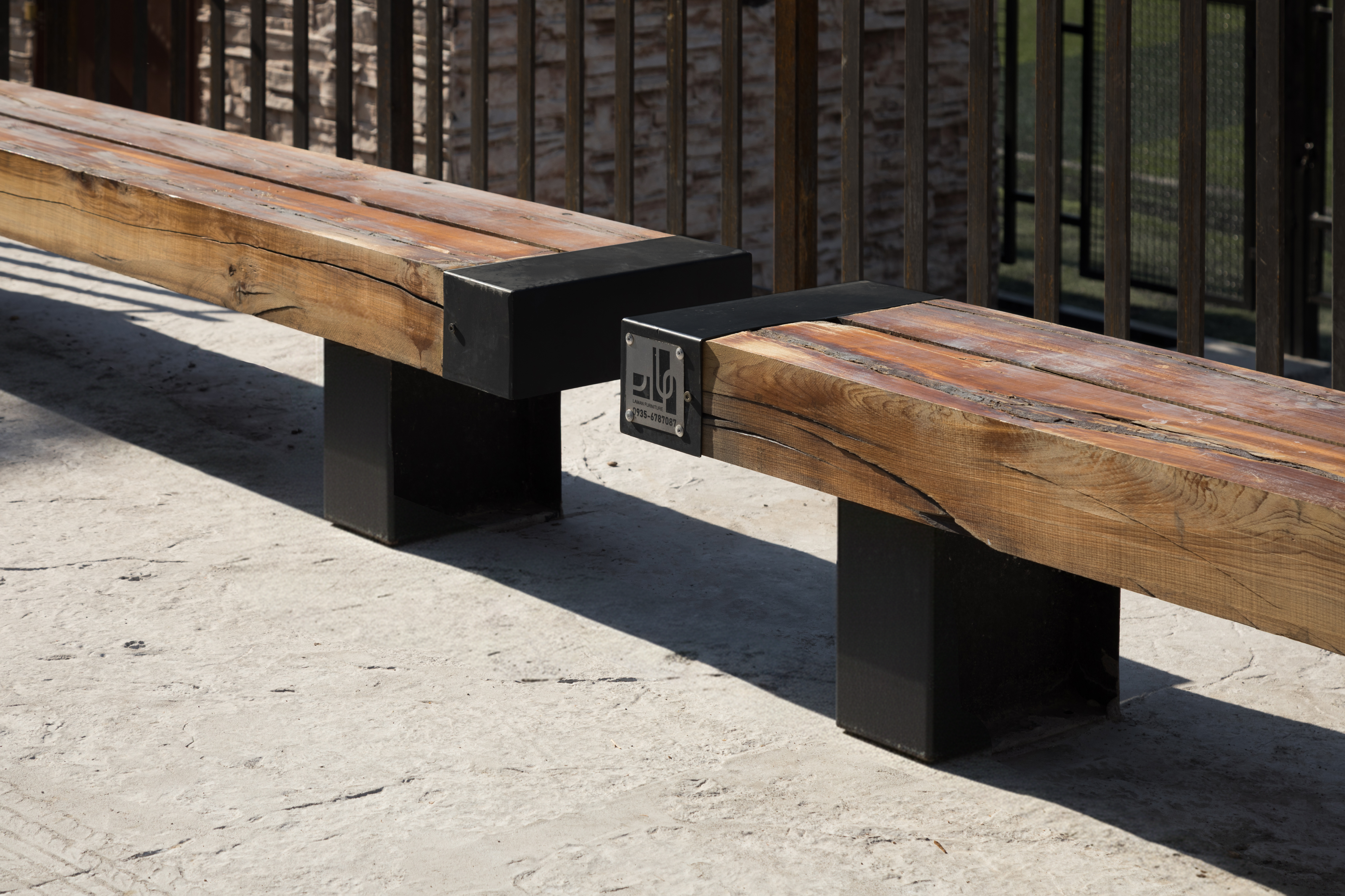 Tar Bench